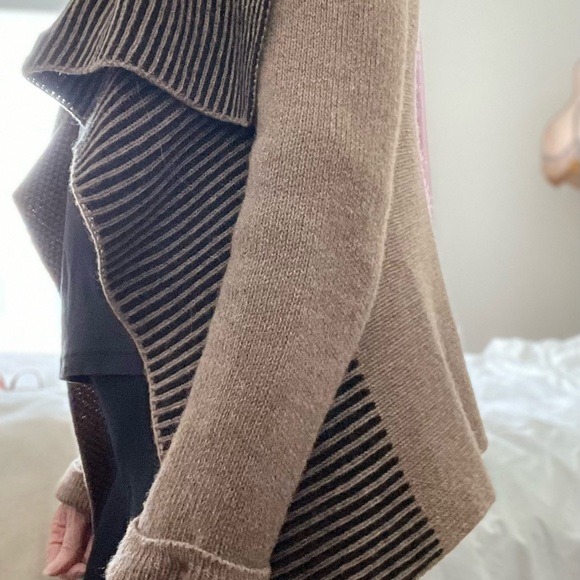 A.IDA Vintage Italian sweater - Picture 5 of 10